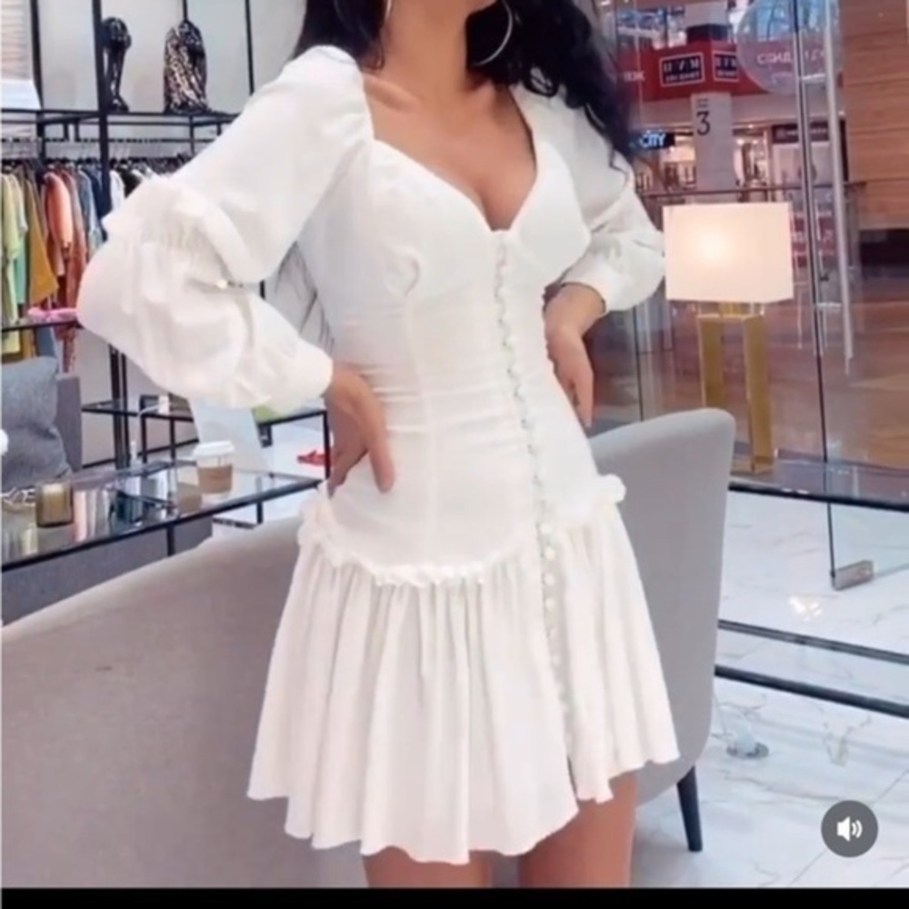 Perfect summary White Dress “Romance” Nonna Colecftion Dubai Mall NWT
